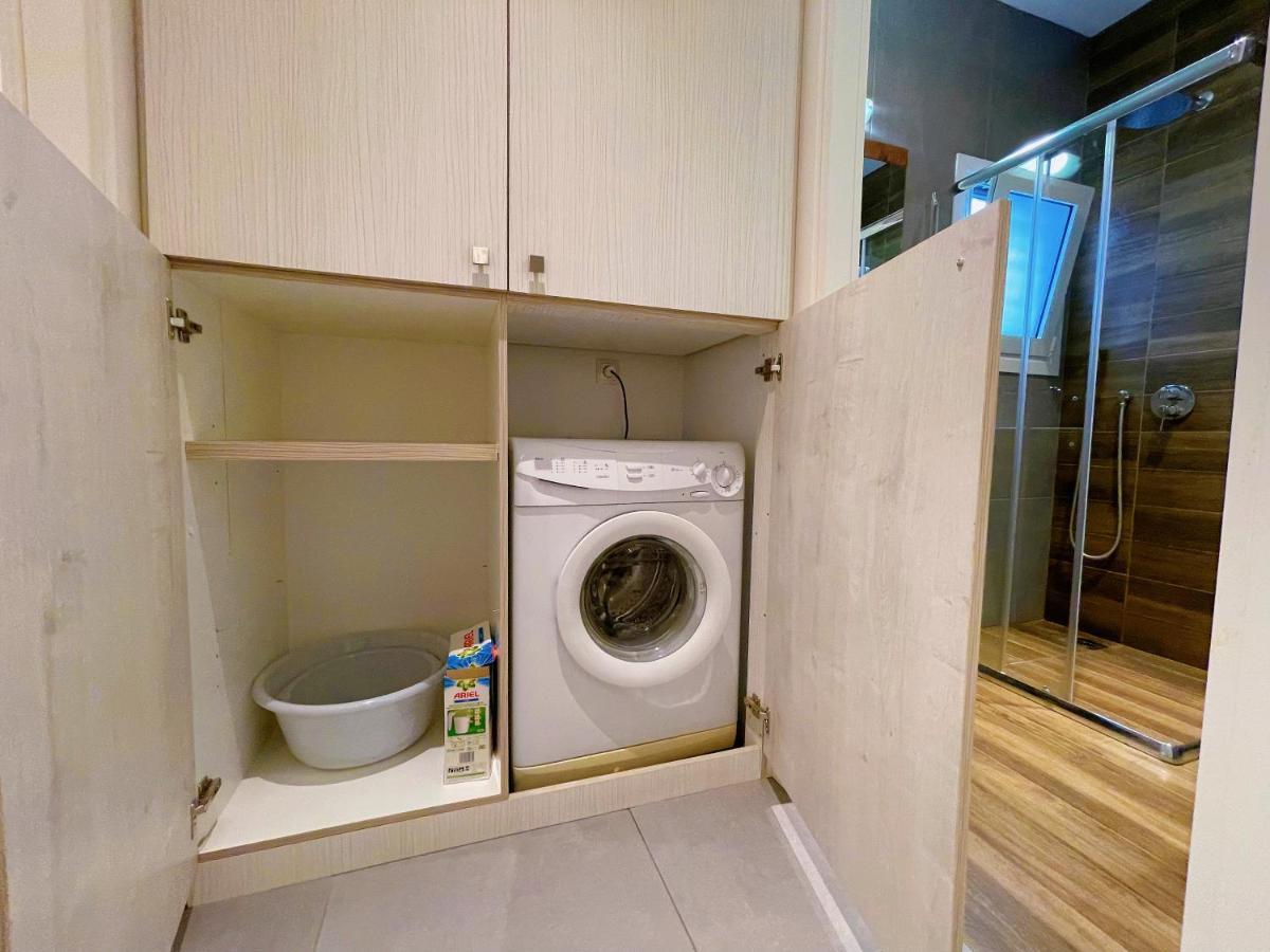 Wsd Hera Luxury Stylish 2Bd Apt With City View Balcony Near Merto أثينا المظهر الخارجي الصورة